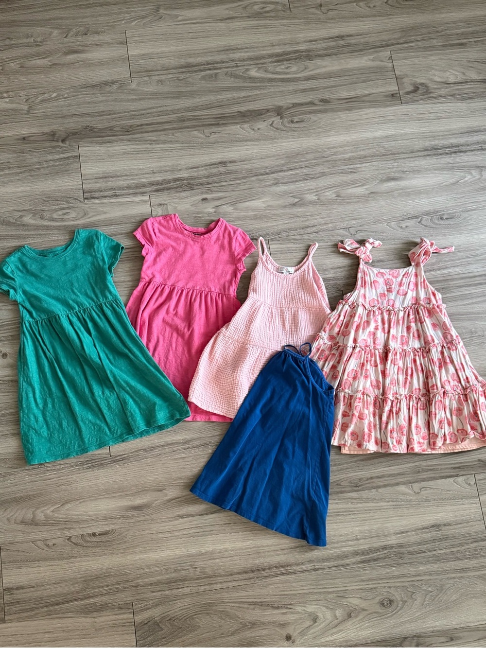 Girl’s Summer Dresses Lot Size 5
